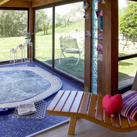 Sleeps 11 Pool Air Con Wifi Toscella