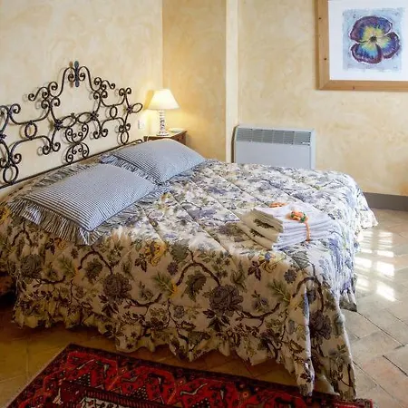 Sleeps 11 Pool Air Con Wifi Hébergement de vacances Toscella